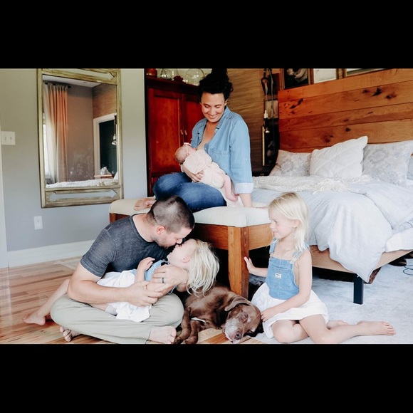 Meet your Posher, Ali alissa - Picture 1 of 1